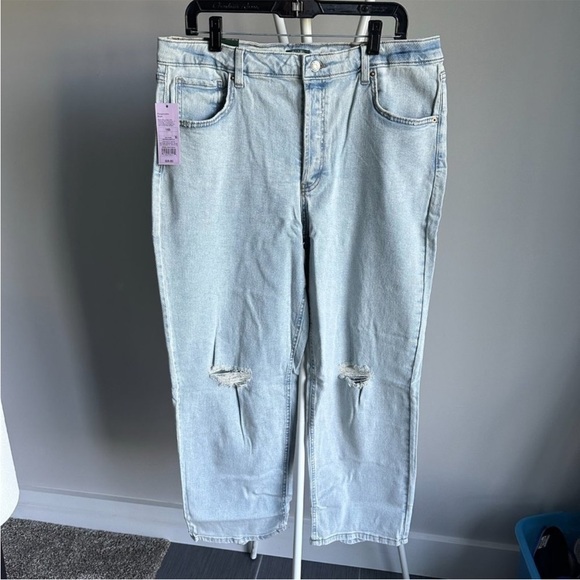 NWT Wild Fable Super High Rise Distressed Jeans / Size 17 / Straight Leg - Picture 7 of 10